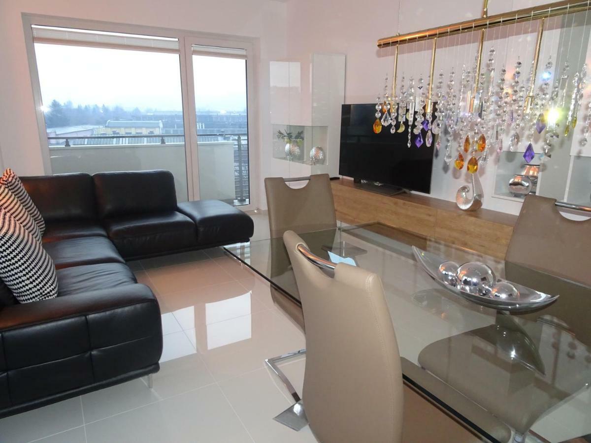 Apartament Francesca Apartman Brassó Kültér fotó