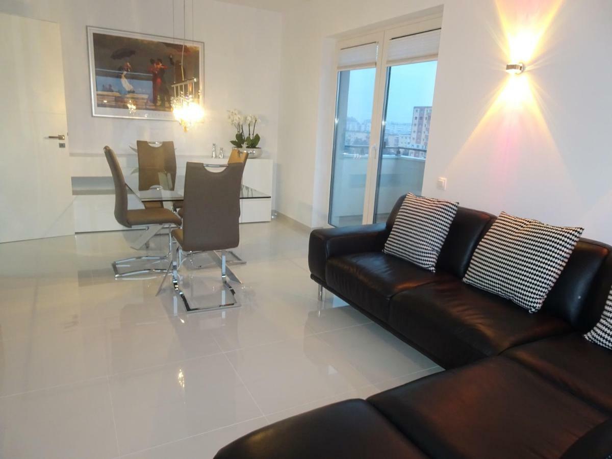 Apartament Francesca Apartman Brassó Kültér fotó
